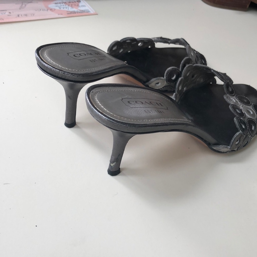 Coach kitten stiletto sandal some damage to heel - Picture 2 of 3